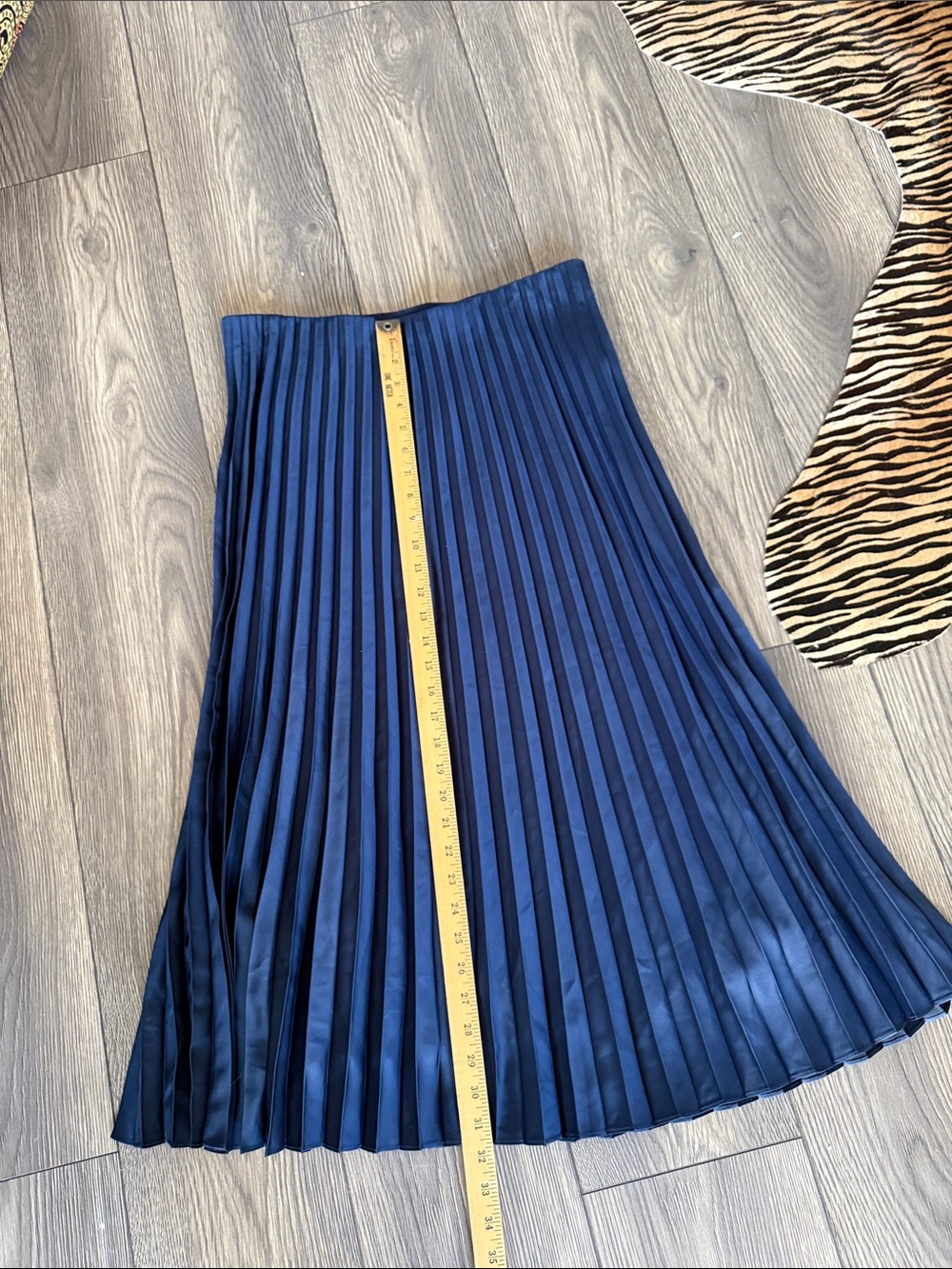 J.Crew Navy Blue Satin Accordion Pleated Midi Skirt Size M - Picture 6 of 10